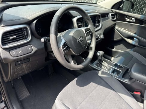 Used 2019 Kia Sorento LX image 23