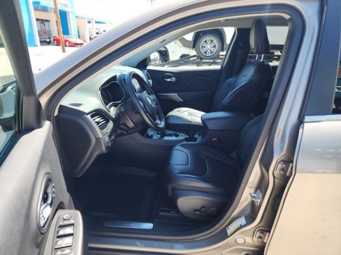 Used 2019 Jeep Cherokee Limited w/ Luxury Group image 19