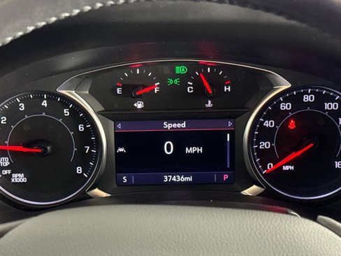 Used 2022 GMC Terrain SLT image 12