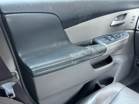 Used 2013 Honda Odyssey Touring image 32