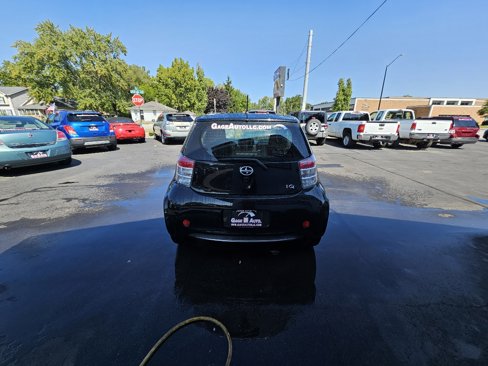 Used 2013 Scion iQ image 9