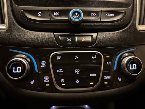 Used 2020 Chevrolet Malibu LT image 19