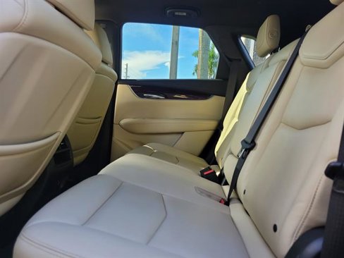 Used 2018 Cadillac XT5 Luxury w/ Driver Awareness Package image 35