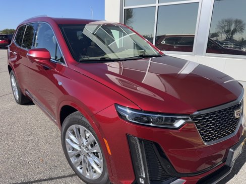 Used 2020 Cadillac XT6 Premium Luxury w/ Platinum Package image 3
