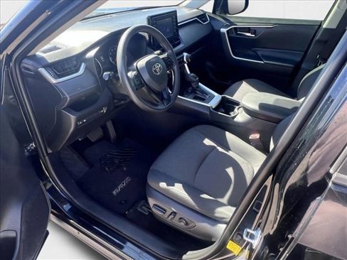 Used 2019 Toyota RAV4 XLE image 9