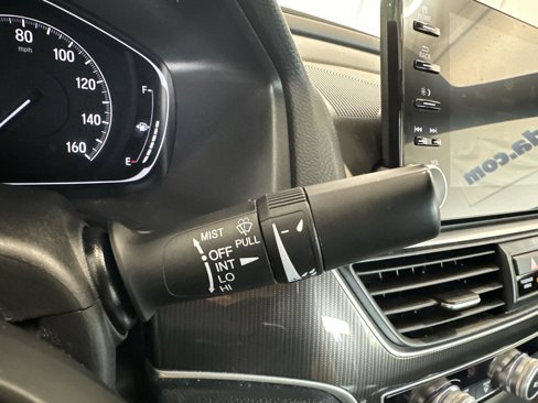 Used 2018 Honda Accord Sport image 14
