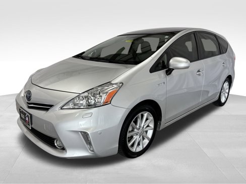 Used 2014 Toyota Prius V image 1