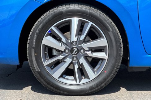 Used 2023 Nissan Versa SV image 30