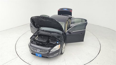 Used 2018 Volvo S60 T5 Inscription w/ Technology Package image 14