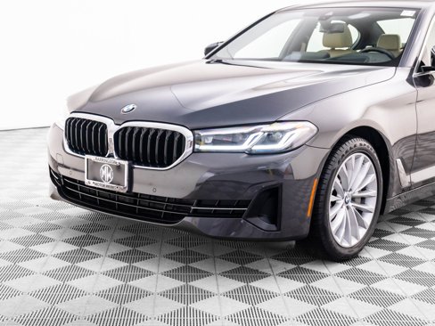 Certified 2022 BMW 530i xDrive w/ Premium Package image 39