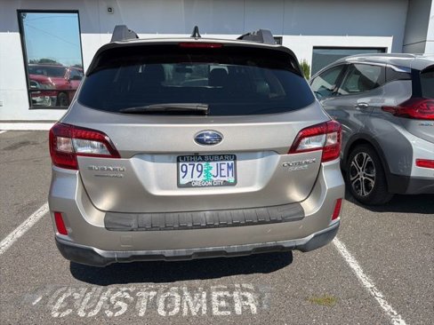 Used 2016 Subaru Outback 2.5i Premium image 5
