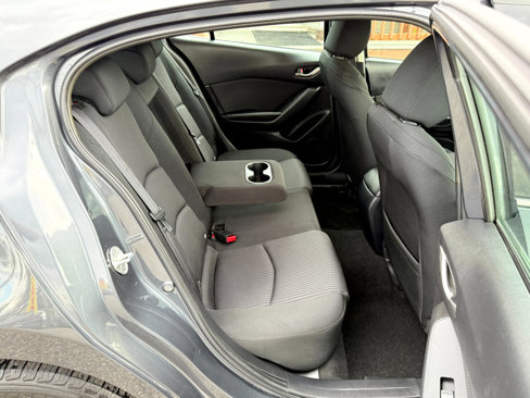 Used 2015 MAZDA MAZDA3 i Touring image 36