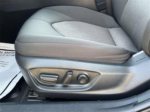Used 2022 Toyota Camry LE image 15