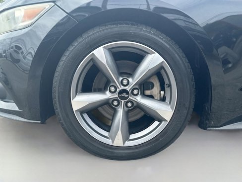 Used 2015 Ford Mustang Coupe image 30