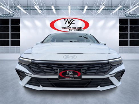 Used 2024 Hyundai Elantra SEL image 8