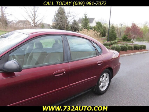 Used 2004 Ford Taurus SES image 22