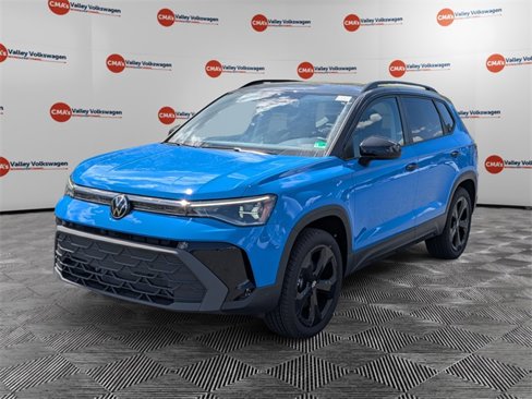 New 2025 Volkswagen Taos SE image 1