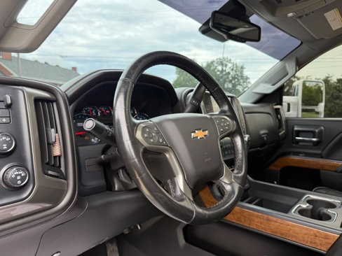 Used 2019 Chevrolet Silverado 2500 High Country w/ Duramax Plus Package image 12