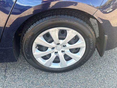 Used 2022 Toyota Corolla LE image 36