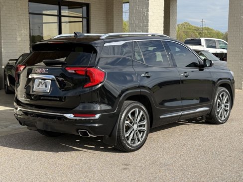 Used 2019 GMC Terrain Denali w/ Advanced Safety Package image 6