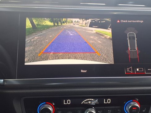 New 2025 Audi Q3 2.0T Premium image 18