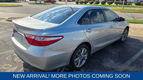 Used 2015 Toyota Camry SE image 3