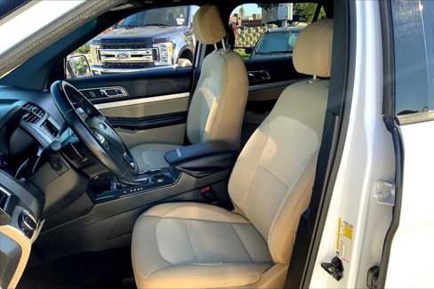 Certified 2016 Ford Explorer XLT image 7