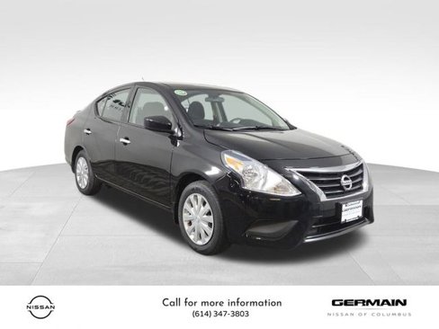 Used 2016 Nissan Versa SV image 3