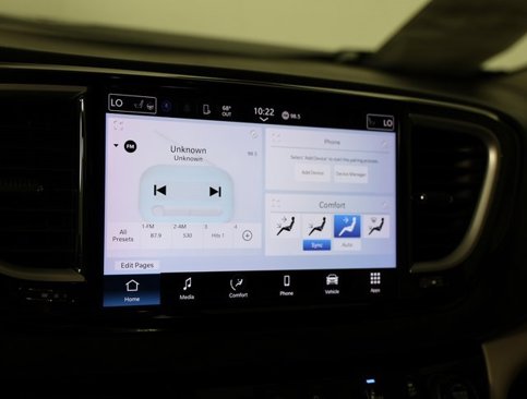 Used 2022 Chrysler Pacifica Touring-L image 17