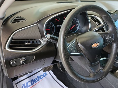 Used 2020 Chevrolet Malibu LT image 18