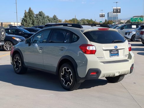 Used 2017 Subaru Crosstrek 2.0i Premium image 3