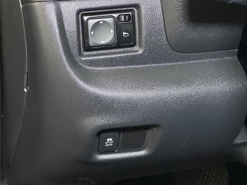 Used 2018 Nissan Versa SV image 21