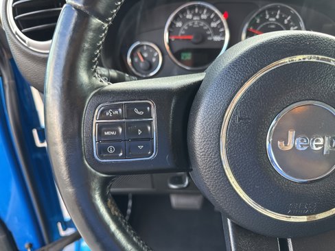 Used 2015 Jeep Wrangler Unlimited Sahara w/ Connectivity Group image 42