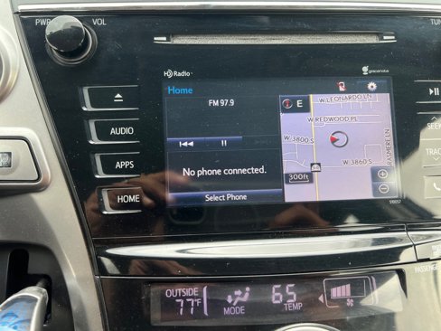Used 2015 Toyota Prius V Three image 21