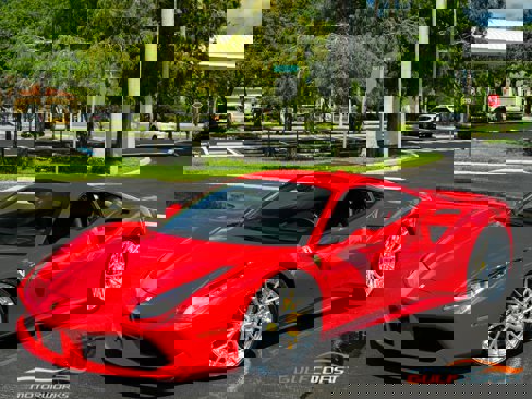 Used 2019 Ferrari 488 GTB image 8