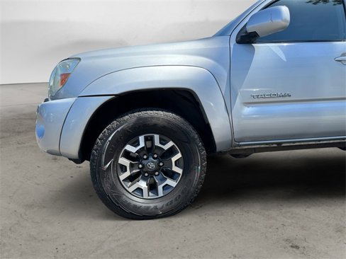 Used 2005 Toyota Tacoma 4x4 Double Cab image 14