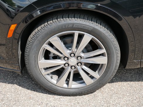 Used 2021 Cadillac XT6 Premium Luxury w/ LPO, Floor Liner Package image 4