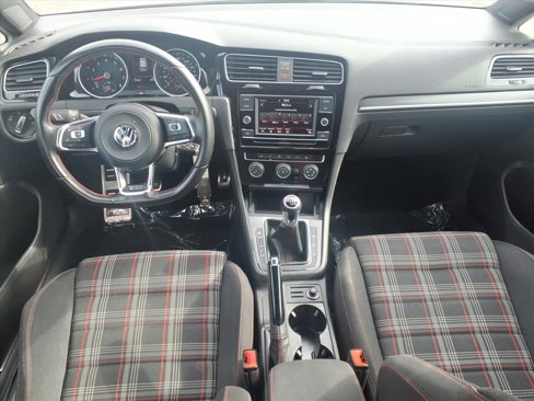 Used 2020 Volkswagen GTI S image 10