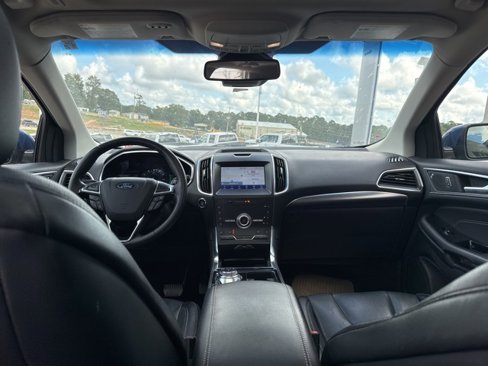 Used 2020 Ford Edge Titanium w/ Equipment Group 301A image 13