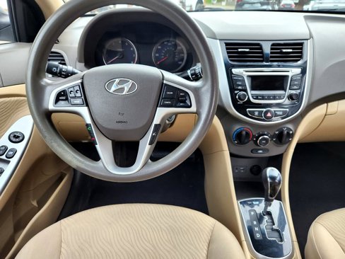 Used 2014 Hyundai Accent GLS w/ Option Group 2 image 14