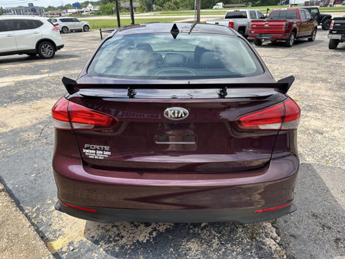 Used 2018 Kia Forte LX w/ LX Popular Package image 8