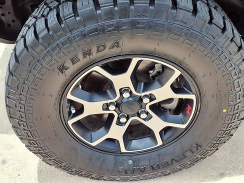Used 2019 Jeep Wrangler Unlimited Rubicon w/ Steel Bumper Group image 9