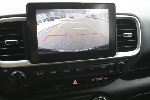 Certified 2022 Hyundai Venue SE image 23