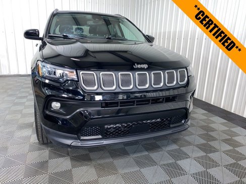 Certified 2022 Jeep Compass Latitude image 2