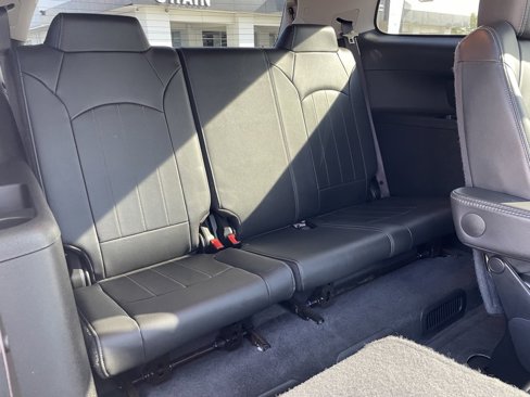 Used 2017 Buick Enclave Premium image 30