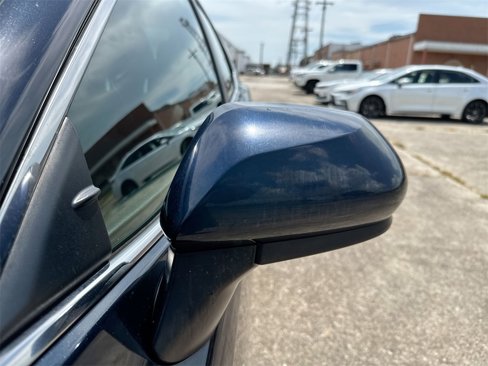 Used 2021 Toyota Camry LE image 11