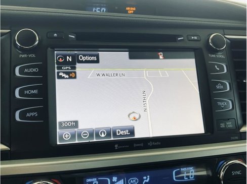 Used 2019 Toyota Highlander SE image 33