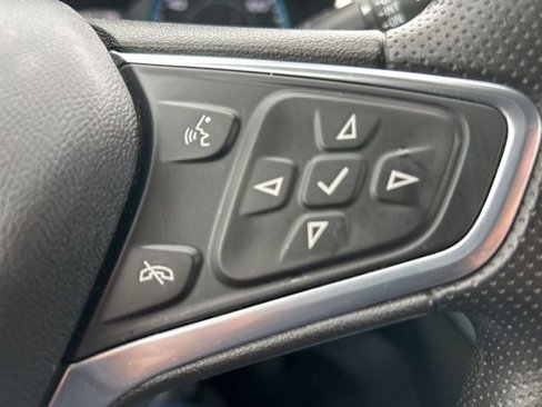 Used 2022 Chevrolet Equinox LS image 17