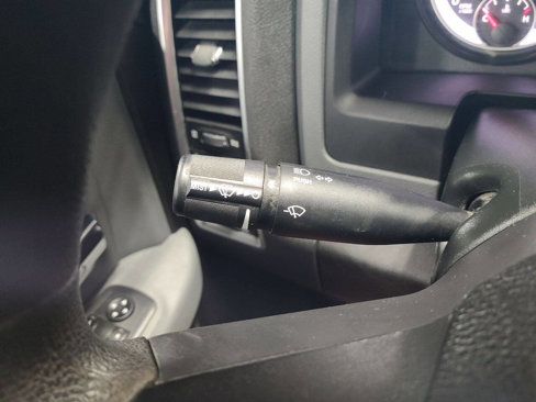 Used 2020 RAM 1500 Classic SLT image 29