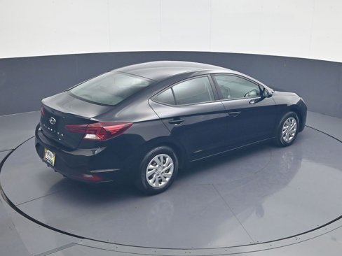 Used 2019 Hyundai Elantra SE w/ Cargo Package image 17